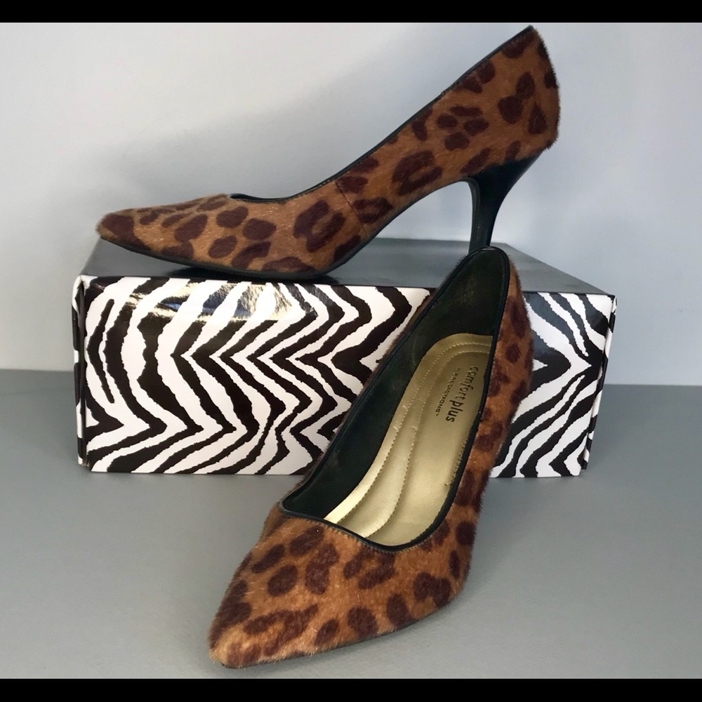 Leopard print shoes size 7W Comfort Plus by Predictions